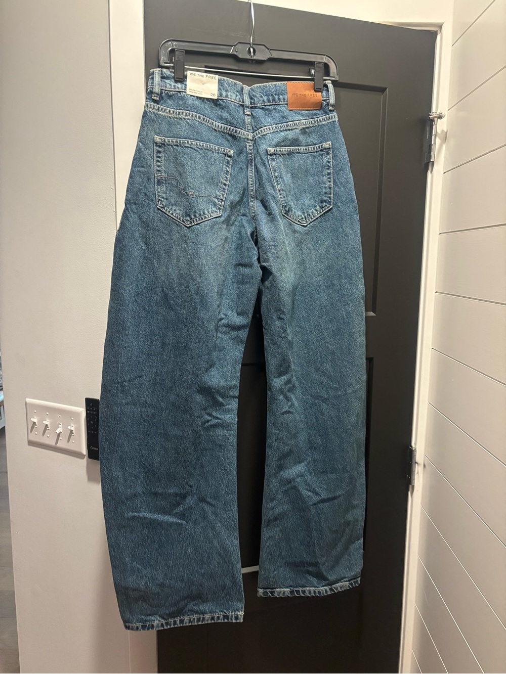 Free People We The Free Golden Hour Trouser Jeans 26 NWT Deacon Blue Pleated - Picture 8 of 13